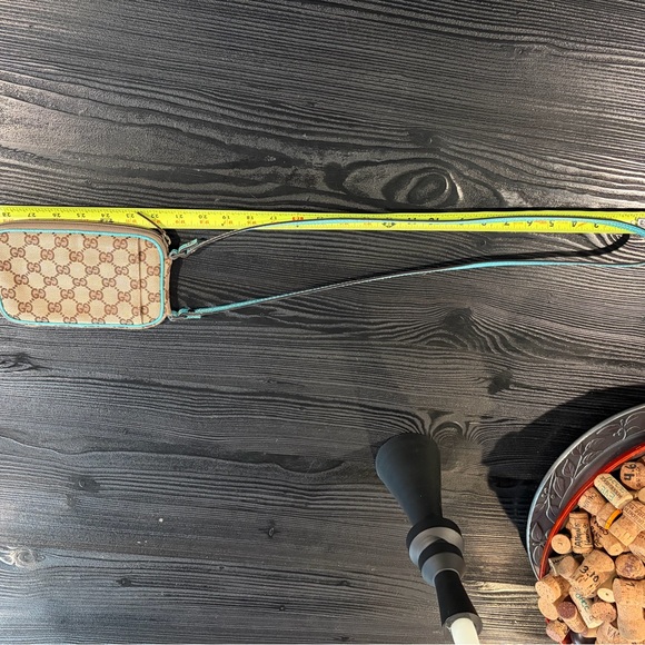 Gucci Beige GG Patterned teal leather Crossbody Bag - Picture 14 of 14